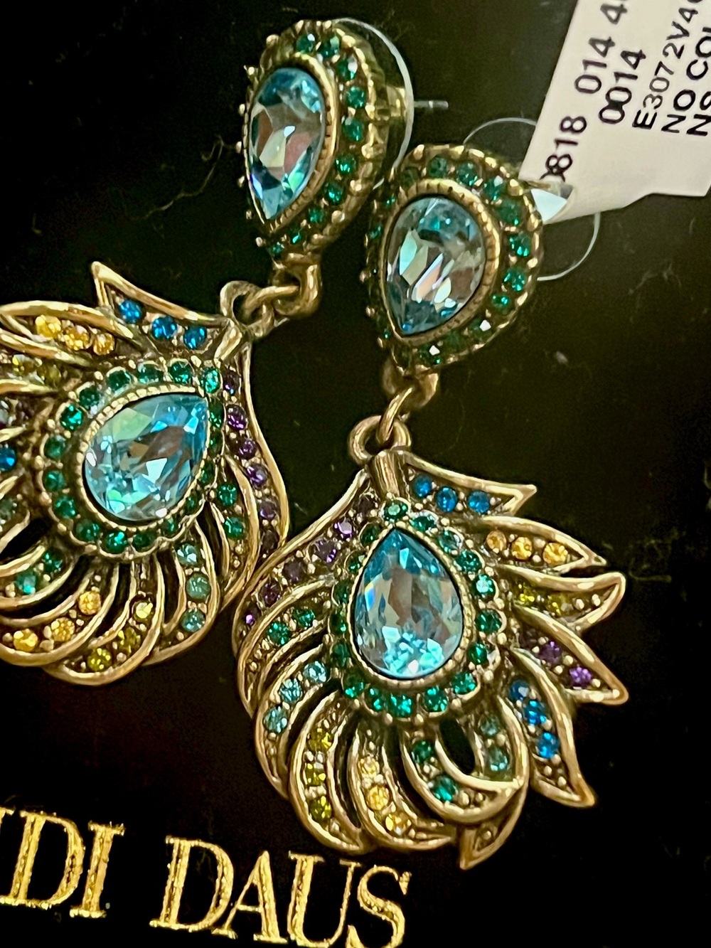 NWT Heidi Daus Pretty As A Peacock Crystal Feather Earrings - Picture 3 of 16